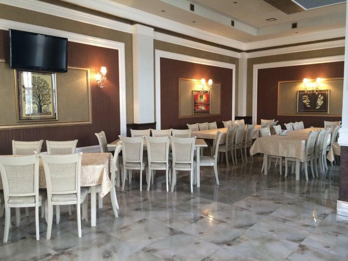 Lara Hotel Goris Exterior foto
